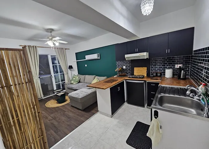 D&d Apartment Paralimni